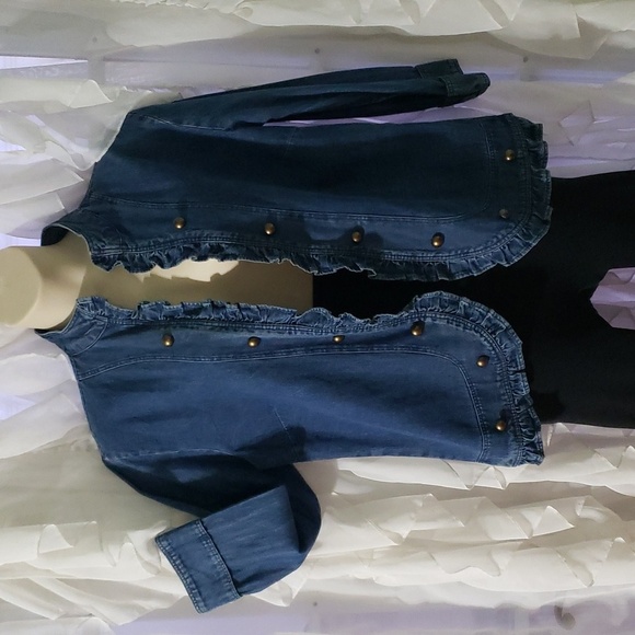 Keren Hart. NWT. Denim Jacket; Mandrin Collar; Ruffled Hemline. Size 1X - Picture 1 of 15